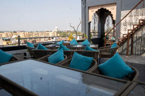 Extra Hotel Image